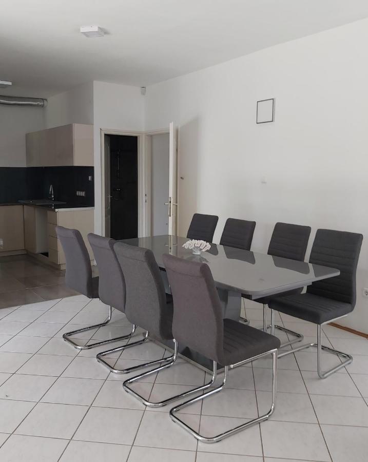 זמראדי Villa Klapka מראה חיצוני תמונה