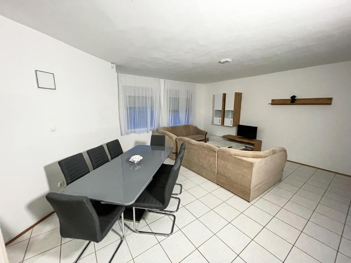 זמראדי Villa Klapka מראה חיצוני תמונה