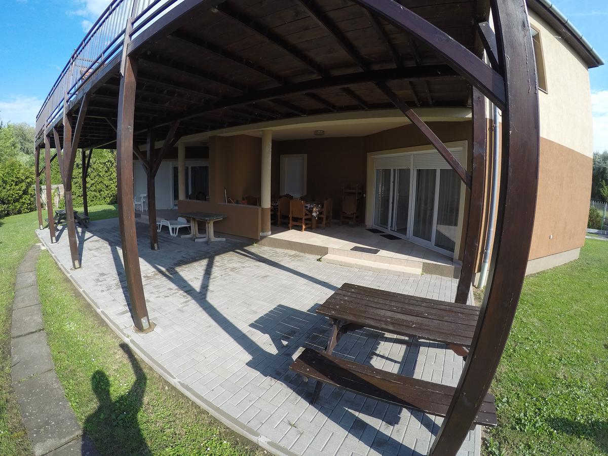 זמראדי Villa Klapka מראה חיצוני תמונה